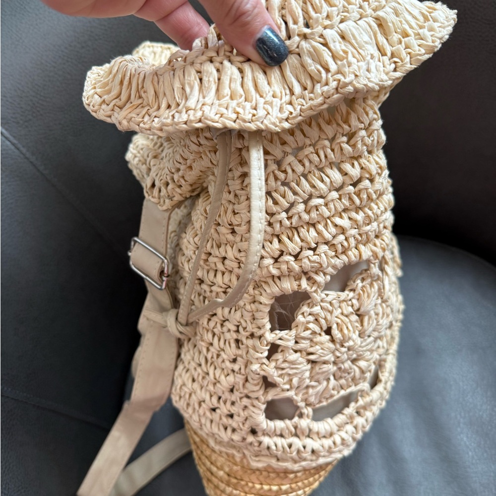 Straw Backpack - image 3